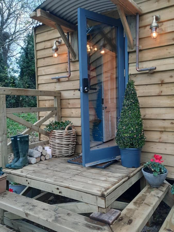 Cosy Double Shepherds Hut In Beautiful Wicklow With Underfloor Heating Throughout Rathnew Bagian luar foto