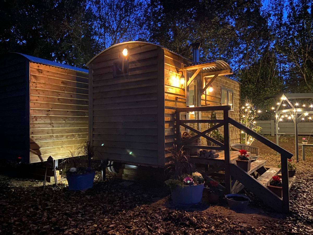 Cosy Double Shepherds Hut In Beautiful Wicklow With Underfloor Heating Throughout Rathnew Bagian luar foto