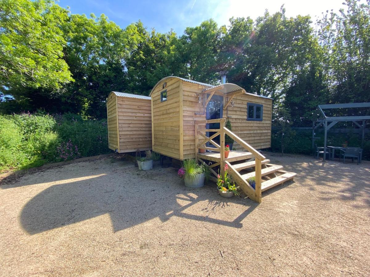 Cosy Double Shepherds Hut In Beautiful Wicklow With Underfloor Heating Throughout Rathnew Bagian luar foto