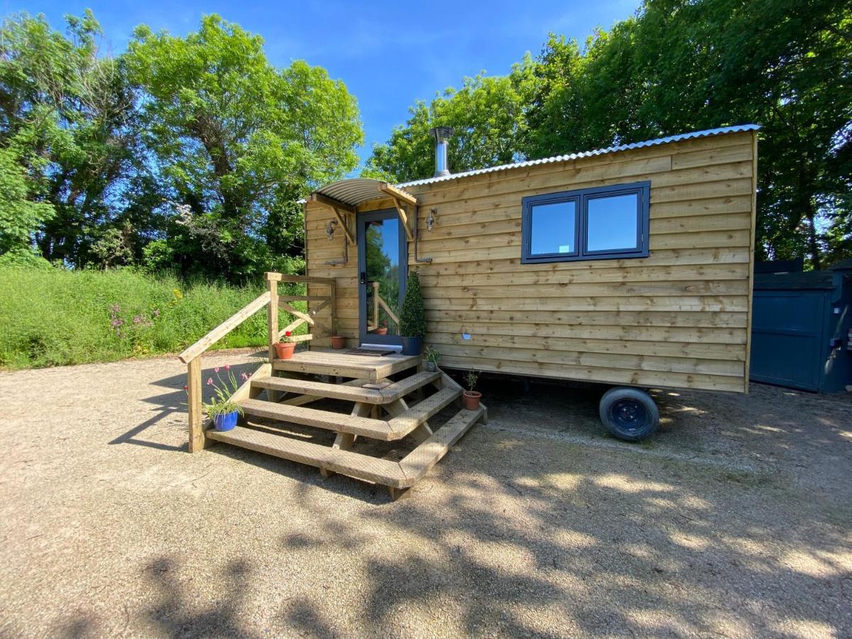 Cosy Double Shepherds Hut In Beautiful Wicklow With Underfloor Heating Throughout Rathnew Bagian luar foto